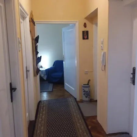 アパート Ikaria *